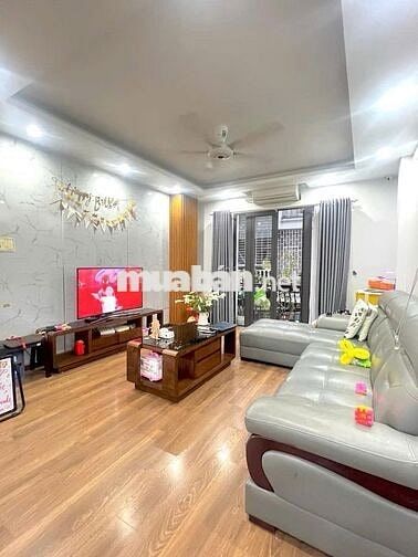 Bán nhà Đống Đa – 40m², mt 4m, 5 tầng mới đẹp – ô tô tránh – 3 thoáng