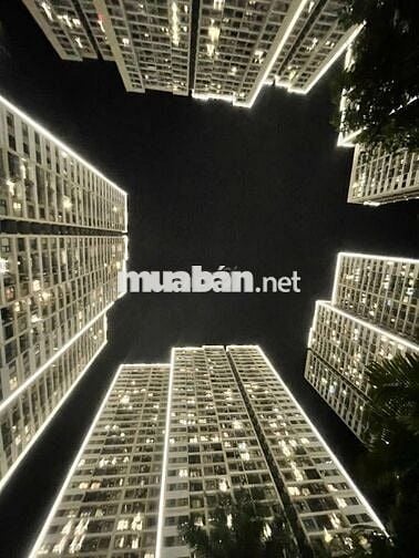 Bán căn hộ tòa Vinhomes Smart City Nam Từ Liêm DT: 63m; Tầng trung;