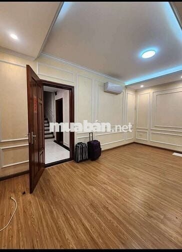 Tôi cần bán nhà Liên Cơ Nguyễn Cơ Thạch, 6tầng full nội thất.