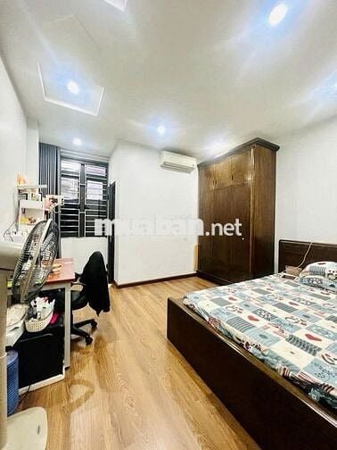 Bán nhà Đống Đa – 40m², mt 4m, 5 tầng mới đẹp – ô tô tránh – 3 thoáng