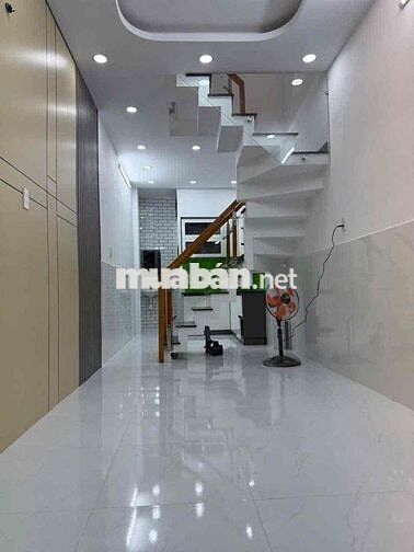 Siêu Phẩm Mới Đẹp-44,8m2-Hoà Bình-2Tầng-Chỉ Hơn 2Tỷ TL.