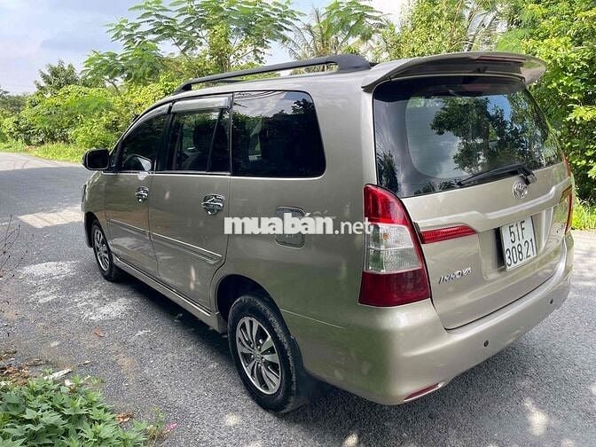 Bán xe Toyota Innova 2015