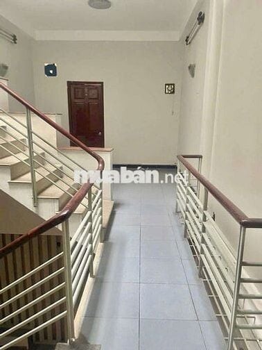 Cho Thuê Nhà 1 Trệt 2 Lầu 4PN 4x24m Mặt Tiền Kinh Doanh Lý Phục Man