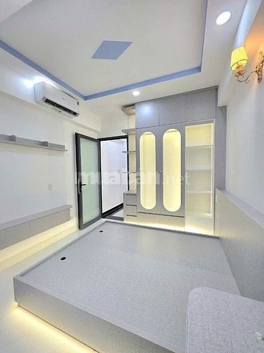 BÁN NHÀ TO 1 LẦU - MỚI HOÀN THIỆN - HẼM THOÁNG