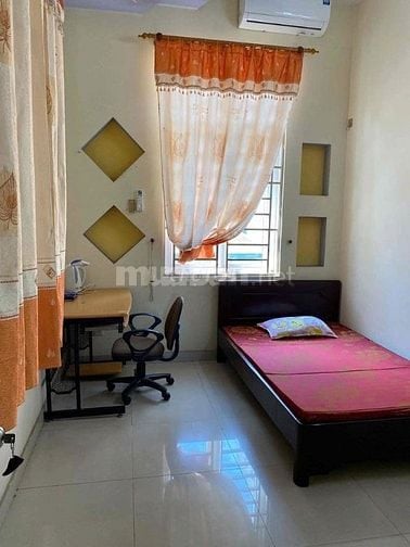 Cho thuê nhà ngõ 2 trần cung 55m x5T ô tô đỗ cửa