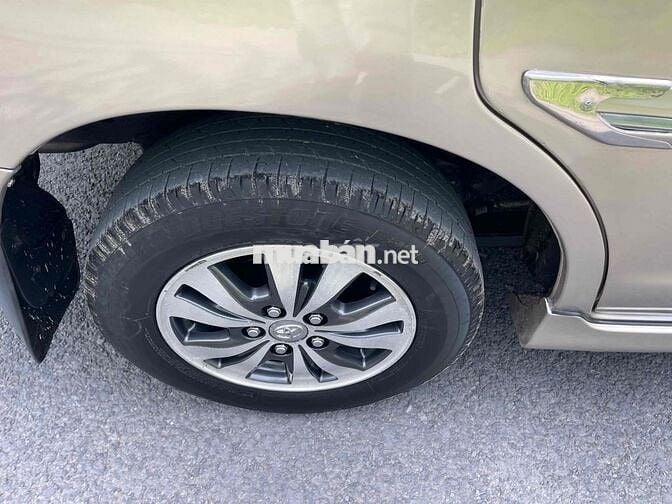 Bán xe Toyota Innova 2015