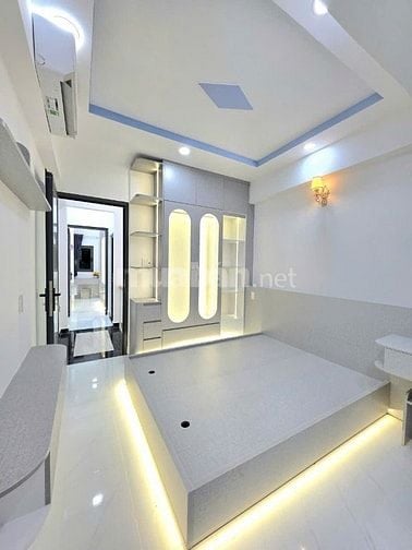 BÁN NHÀ TO 1 LẦU - MỚI HOÀN THIỆN - HẼM THOÁNG