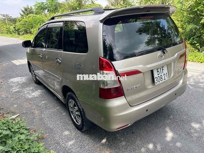 Bán xe Toyota Innova 2015