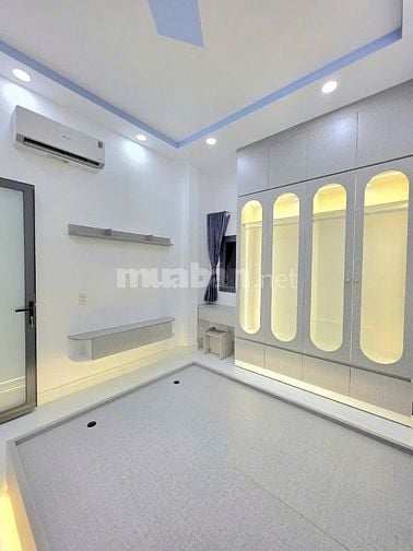 BÁN NHÀ TO 1 LẦU - MỚI HOÀN THIỆN - HẼM THOÁNG