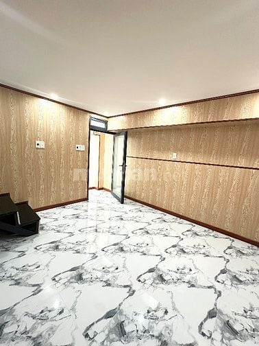 Gởi phí 2%..Mình chính chủ,bán nhà 3 tầng,đường 6m.KDC hiện hữu 100%..