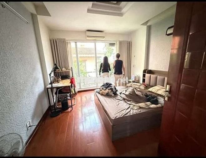 Tôi cần bán nhà 5tầng full nội thất mặt ngõ ô tô chánh đỗ kinh doanh.