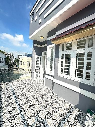 Gởi phí 2%..Mình chính chủ,bán nhà 3 tầng,đường 6m.KDC hiện hữu 100%..