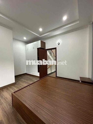 nhà 2lầu 1trệt sổ riêng hoàn công giá rẻ gần chợ hoá an.