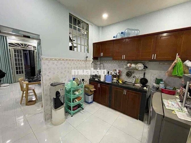 Mình cần share phòng ban công trong nhà nguyên căn XVNT