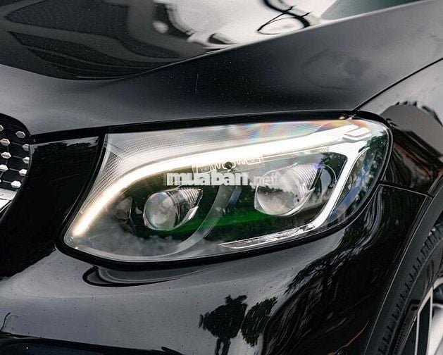 LONG ANH AUTO về Mercedes GLC300 4Matic 2019