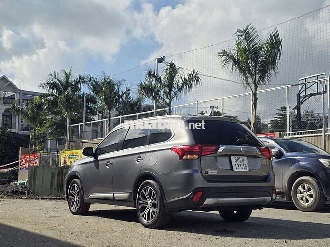 MITSHUBISHI OUTLANDER 2019 PREMIUM 68000KM BH 1NAM