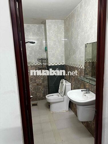 Phòng thoáng rộng rãi, khu dân cư yên tĩnh