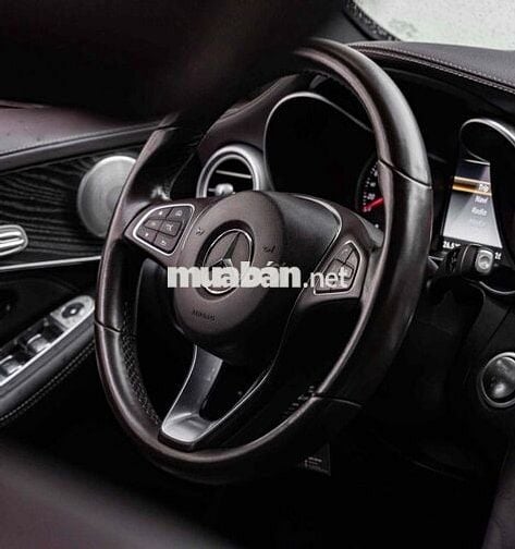 LONG ANH AUTO về Mercedes GLC300 4Matic 2019