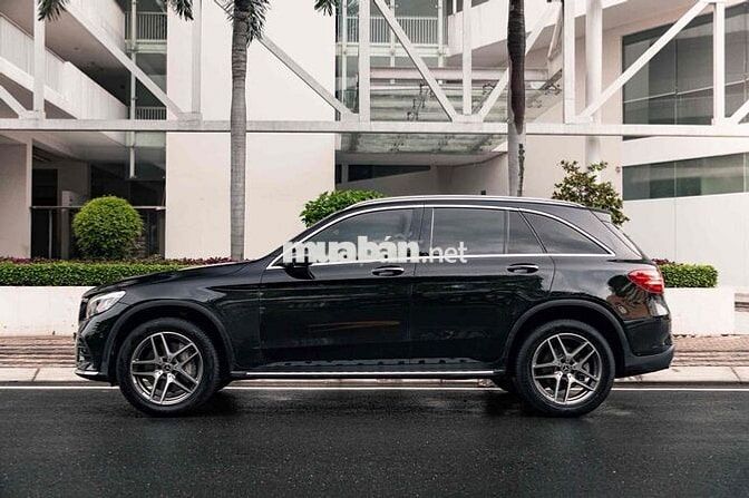 LONG ANH AUTO về Mercedes GLC300 4Matic 2019