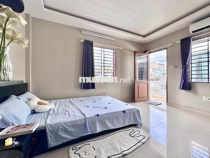 🏡Phòng full nội thất có ban công cực lớn mới kế học viên Hàng Không