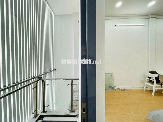 Cho thuê căn hộ mới_Quận 3_gần Bảo Tàng Phụ Nữ_Gần CV_Dinh độc lập