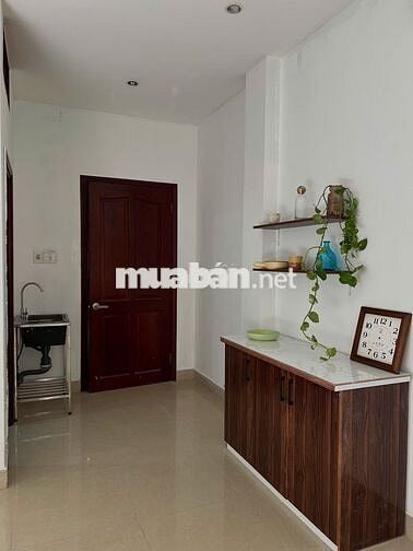 Phòng cho thuê cửa sổ rộng ở Đường số 3, Hiệp Bình Phước