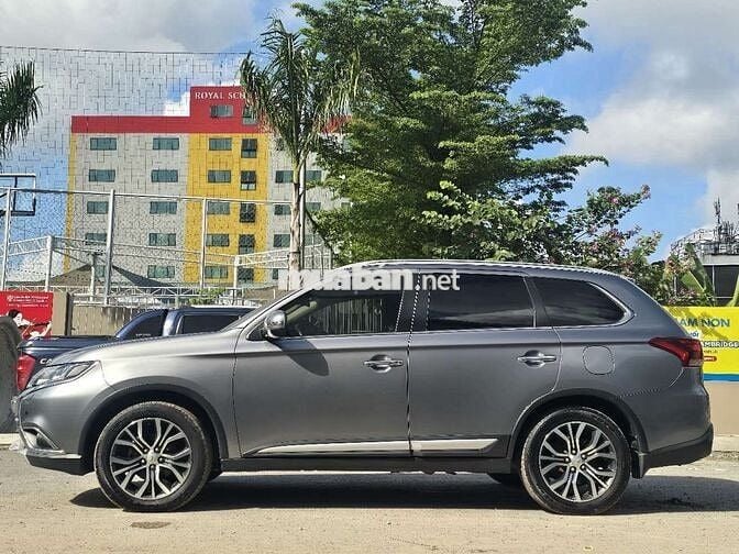 MITSHUBISHI OUTLANDER 2019 PREMIUM 68000KM BH 1NAM