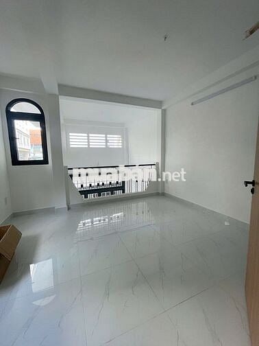 Cho Thuê Nhà Đường Số 7, Quận 3 ( Ngang 9m - Nhà Mới 100% - KD Tự Do )