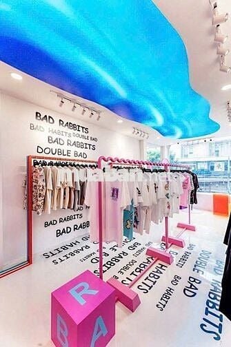 Cho Thuê Nhà Đường Rạch Bùng Binh, Quận 3 ( Nhà Đẹp - Sân Rộng )