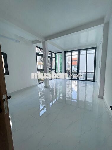 Cho Thuê Nhà Đường Số 7, Quận 3 ( Ngang 9m - Nhà Mới 100% - KD Tự Do )