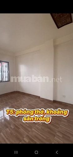Bán nhà ngõ 392 Phố Bạch Mai. DT 33m x 5T. Nhà đẹp gần Ô tô