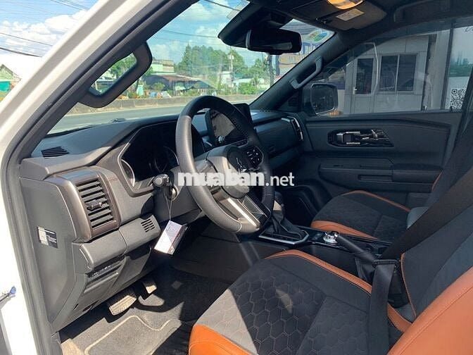 Mitsubishi Triton 2024 Trắng 30.000km