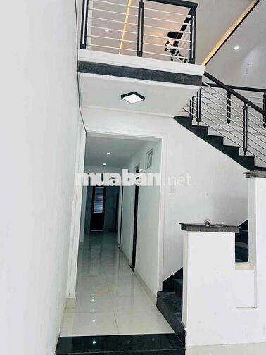 bán nhà mặt tiền nguyễn huy tự