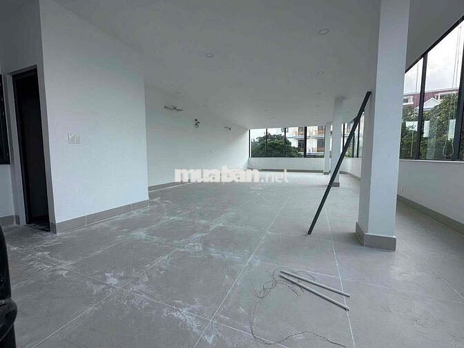 Mặt tiền Kinh Doanh Căn góc trung tâm TDM. 1 Hầm 3 Lầu 7x20m