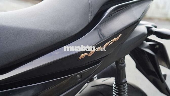 Yamaha NVX 125 Snartkey VVA Đen Bóng