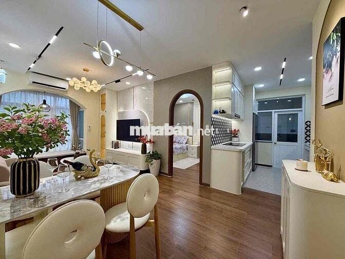 bán gấp căn 2pn liền kề PMH Q7. Nhỉnh 5 tỷ. Dòng thu sẵn 20tr