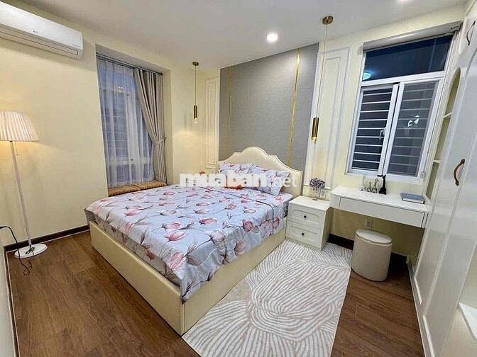 bán gấp căn 2pn liền kề PMH Q7. Nhỉnh 5 tỷ. Dòng thu sẵn 20tr