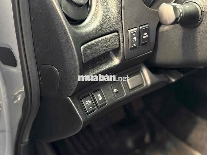 Nissan Navara 2023 Pro-4X 2.3 AT 4WD - 25000 km