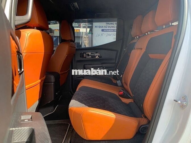 Mitsubishi Triton 2024 Trắng 30.000km