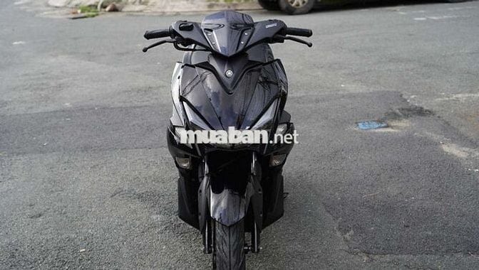 Yamaha NVX 125 Snartkey VVA Đen Bóng