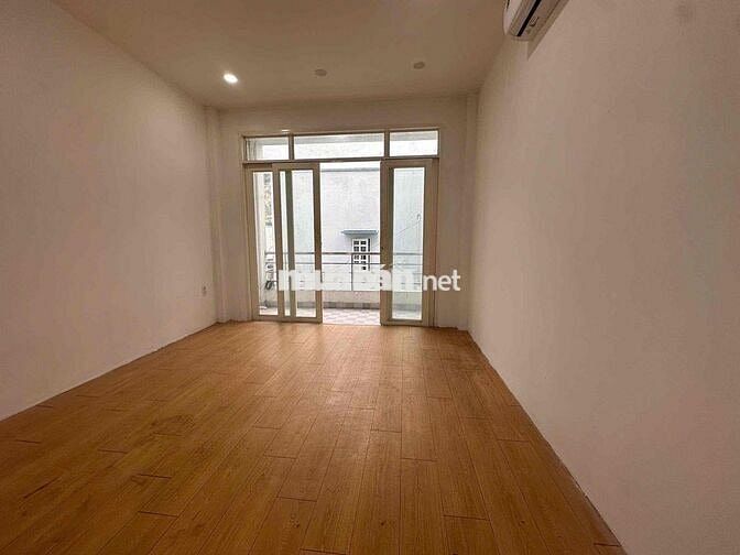 CHO THUÊ NHÀ NGUYÊN CĂN HOÀNG HOA THÁM - 2 tầng - 2PN