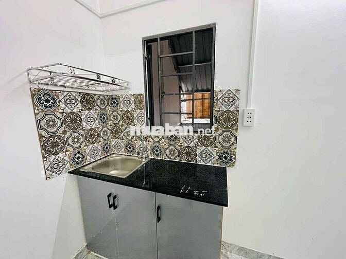 Phòng trọ 4.300.000 đường Bùi Đình Tuý, Bình Thạnh