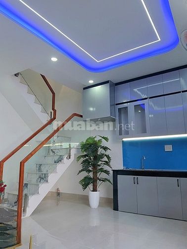 Nhà Q12 đúc 1 trệt 1lầu 2 phòng ngủ 