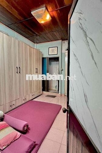 Chính chủ Nhà phố hẻm Quận 1, 24m2, 3 phòng ngủ, đường Nguyễn Văn Cừ