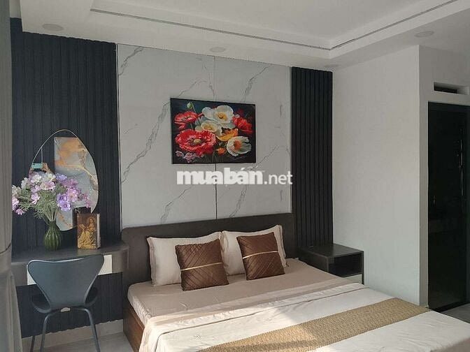 Bán nhà 4 tầng có thang máy, 4.1x15.6 Thống Nhất GV hẻm xe hơi...