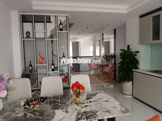 Bán nhà 4 tầng có thang máy, 4.1x15.6 Thống Nhất GV hẻm xe hơi...