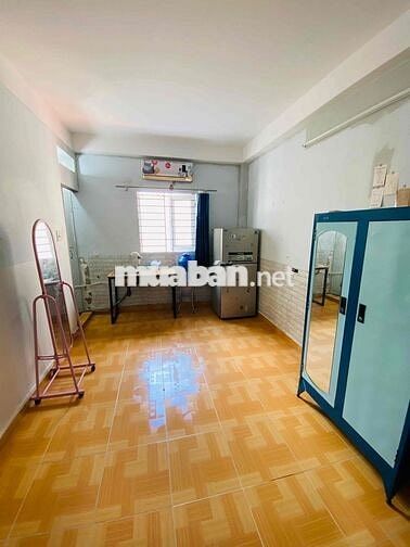 FULL NỘI THẤT NGAY CHỢ THẠCH ĐÀ