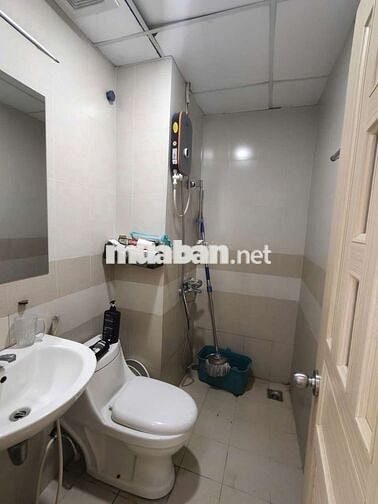 Cho thuê Toky Tower 2pn 2wc có ban công