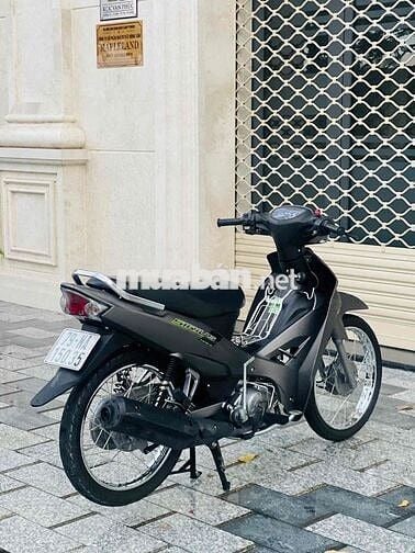 sirius 2024 chính chủ kí giấy