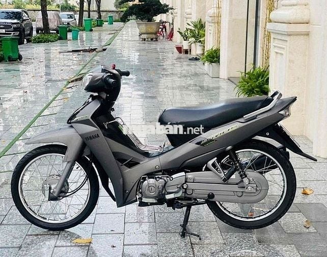 sirius 2024 chính chủ kí giấy